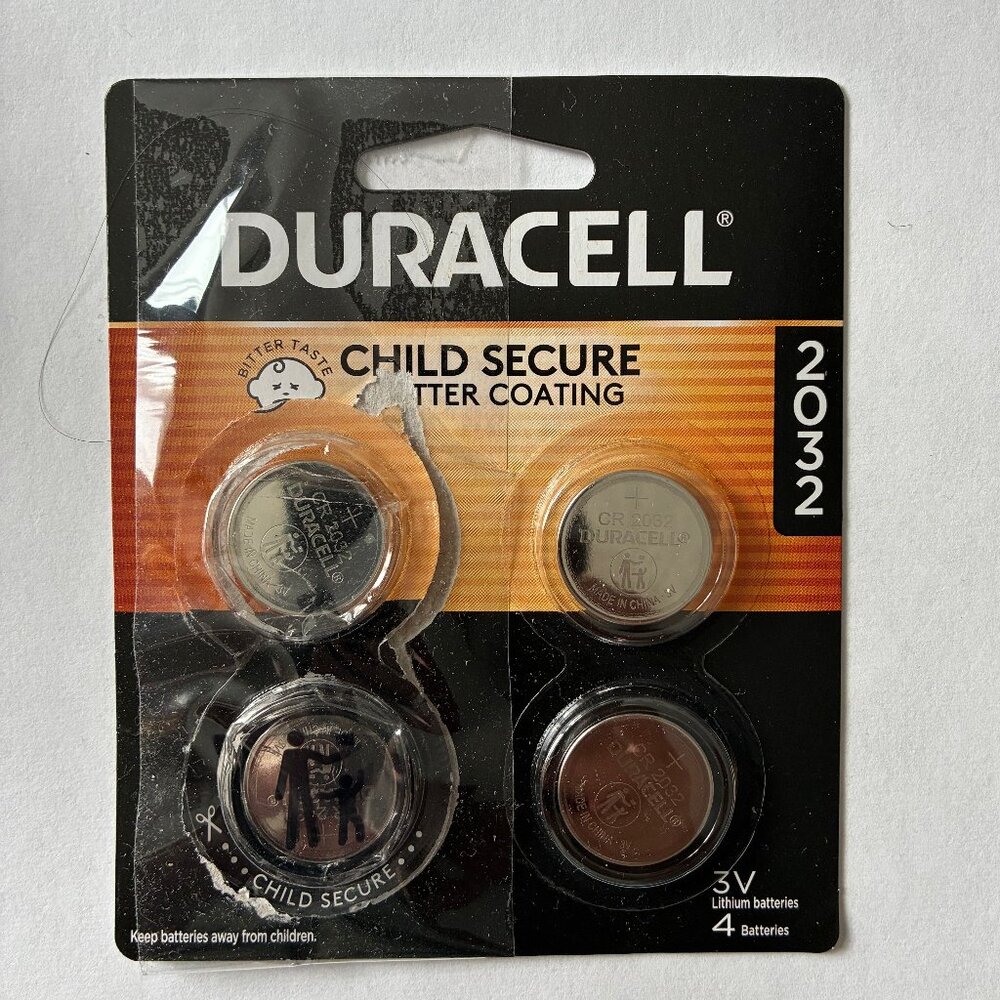 NWT Duracell 2032 Lithium Batteries (3V) - 4 Pack